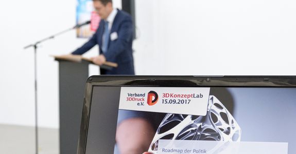 Markenaufbau und Stakeholder-Kommunikation Markenaufbau und Stakeholder-Kommunikation